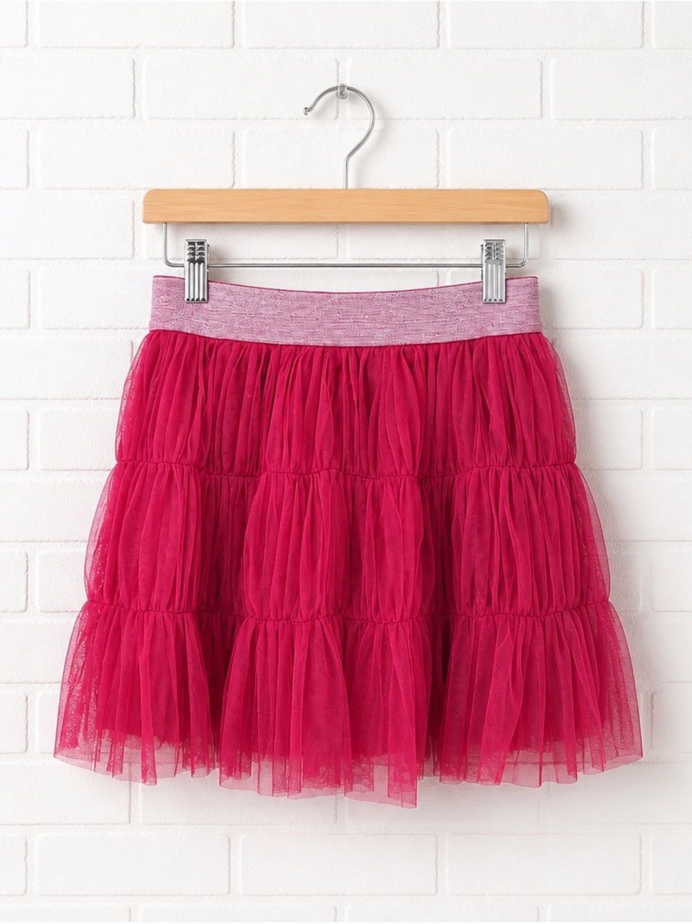 Two by twelve Los‎ Angeles Women’s Fuchsia Tiered Tulle Skirt. Sz L